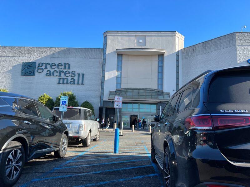 Green Acres Mall (Long Island, NY)