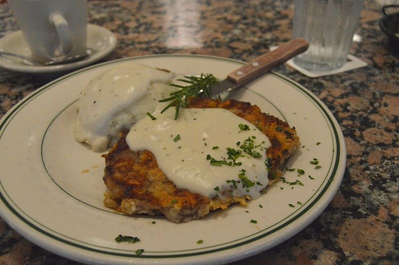 Monument Café: Farm-Fresh Behemoth