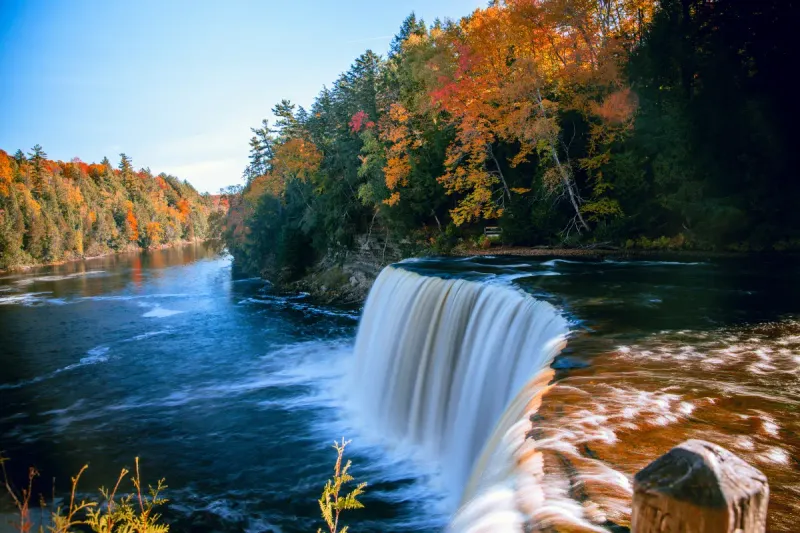 Tahquamenon Falls – Michigan's Root Beer Rapids