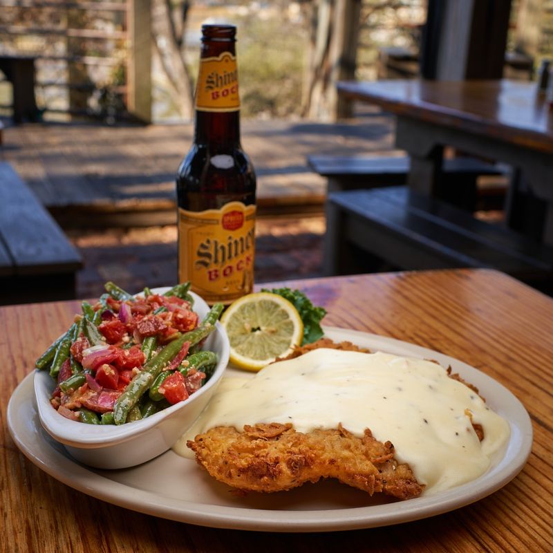 The Gristmill River Restaurant: Historic Heap