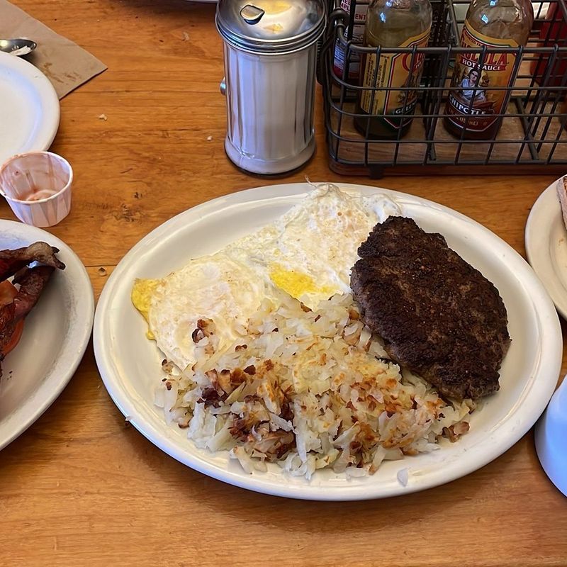 Wyoming – Western Steak & Eggs