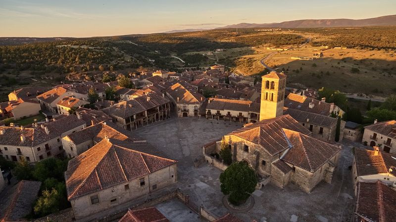Pedraza - Segovian Perfection Crumbling