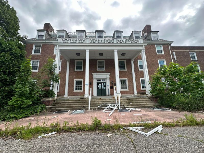Shenango Inn – Sharon, Pennsylvania