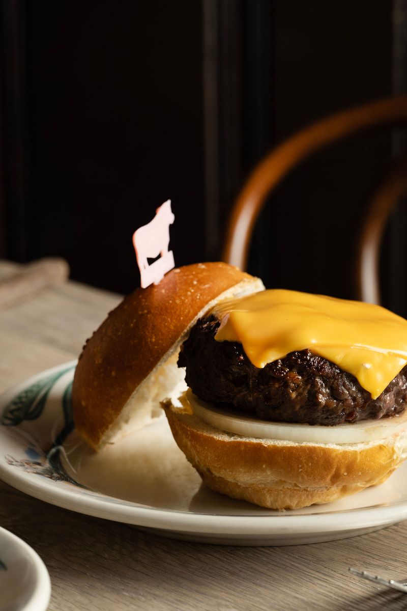 New York – Classic Cheeseburger