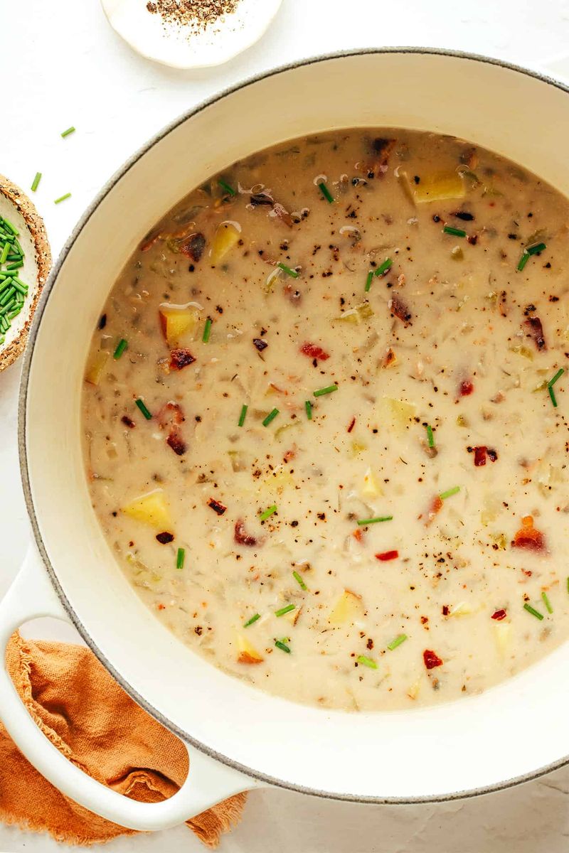 Massachusetts – Clam Chowder with Cornbread