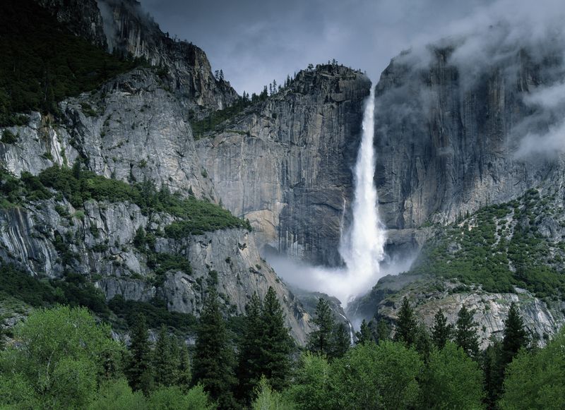 Yosemite Falls – California's Towering Giant