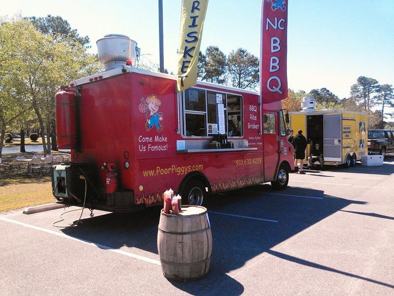 Poor Piggy’s BBQ & Catering – Wilmington (Food Truck)