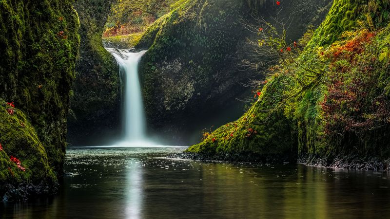 Punch Bowl Falls — Nature's Champagne