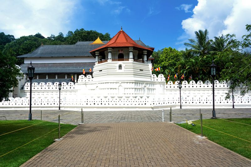 Kandy, Sri Lanka - Sacred Hill City