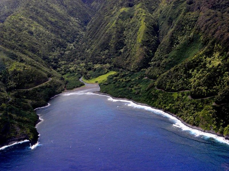 Honomanu Bay