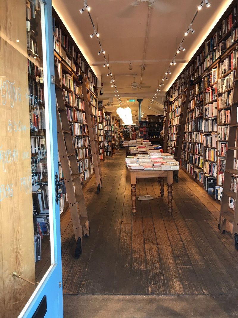 Topping & Company Booksellers (Bath, UK)