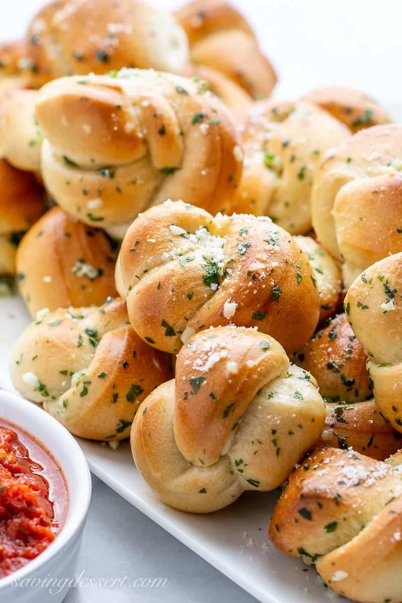 Garlic Knots with Marinara