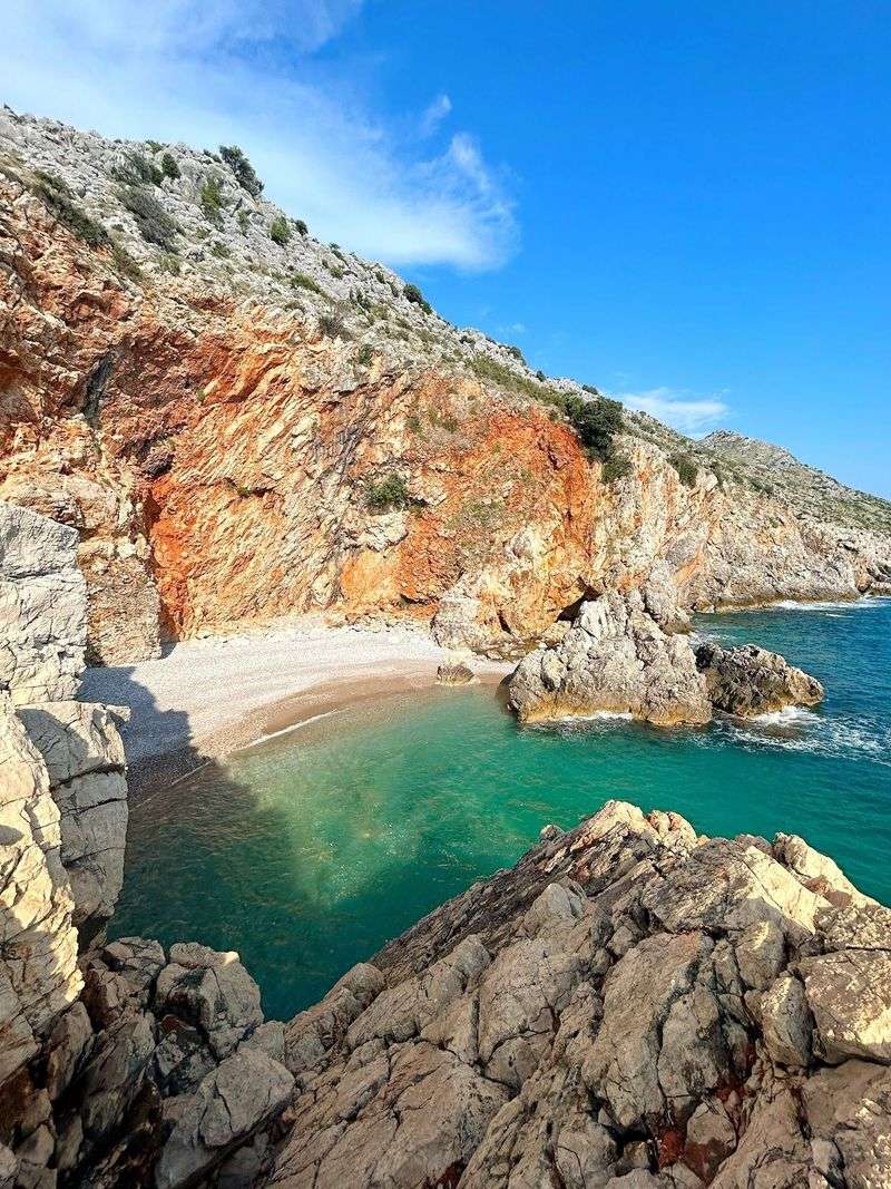 Crvena Stijena