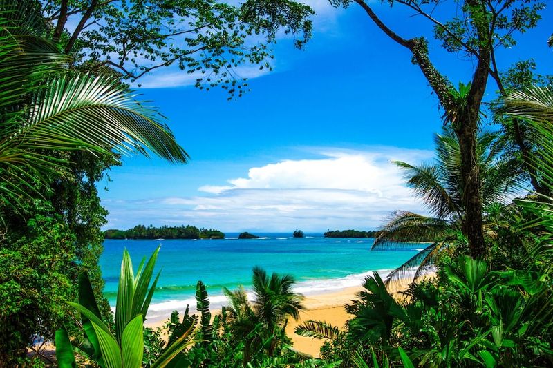 Red Frog Beach, Panama