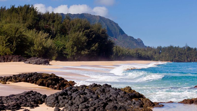 Lumahai Beach