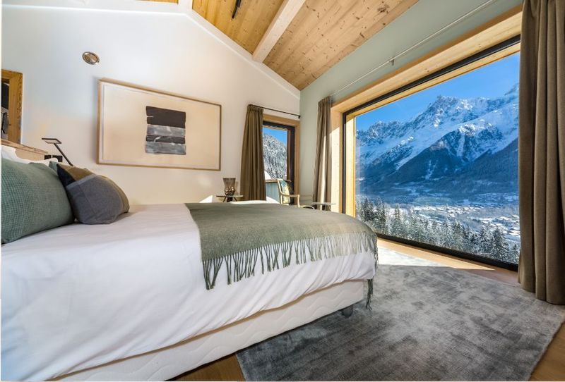 Alpine Breeze Chalet