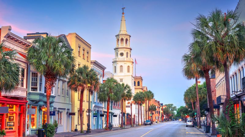 Charleston, South Carolina - Southern Charm Personified