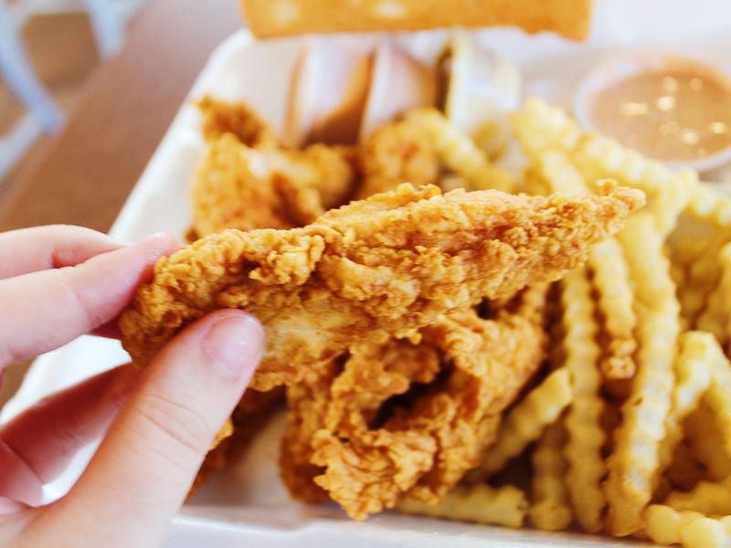 Raising Cane's: Chicken Finger Perfection