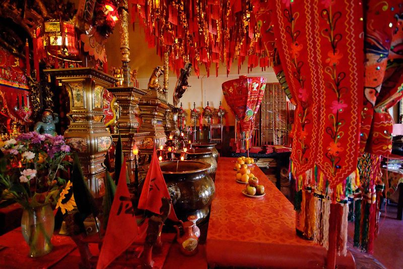 Step Into the Tin How Temple