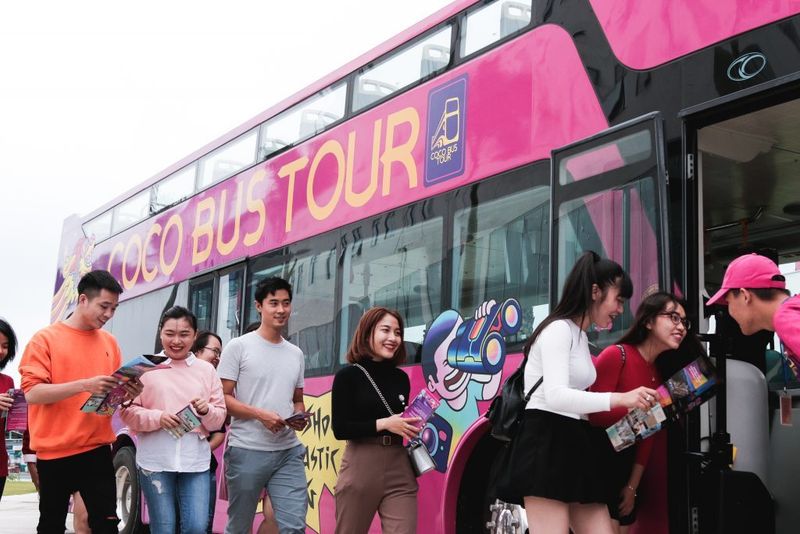 Avoid Restaurants with Tour Bus Parking