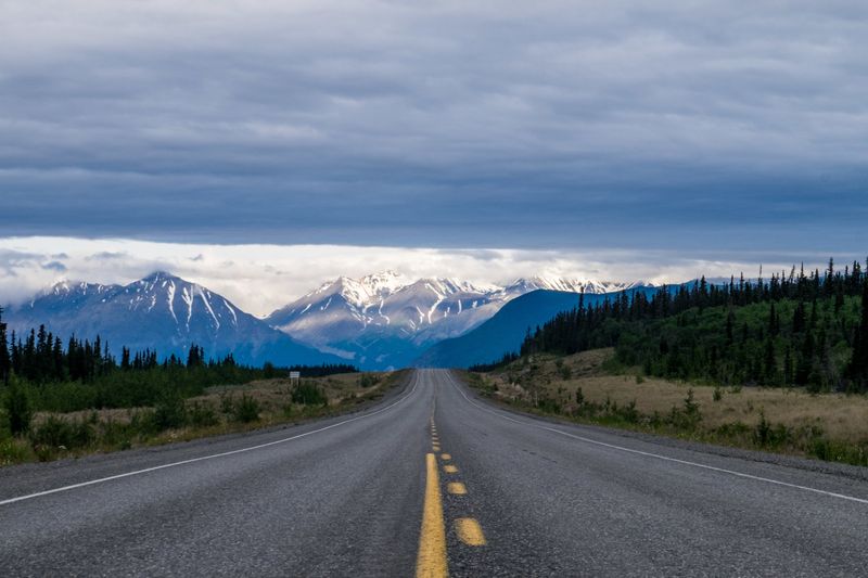 Alaska Highway, USA to Canada