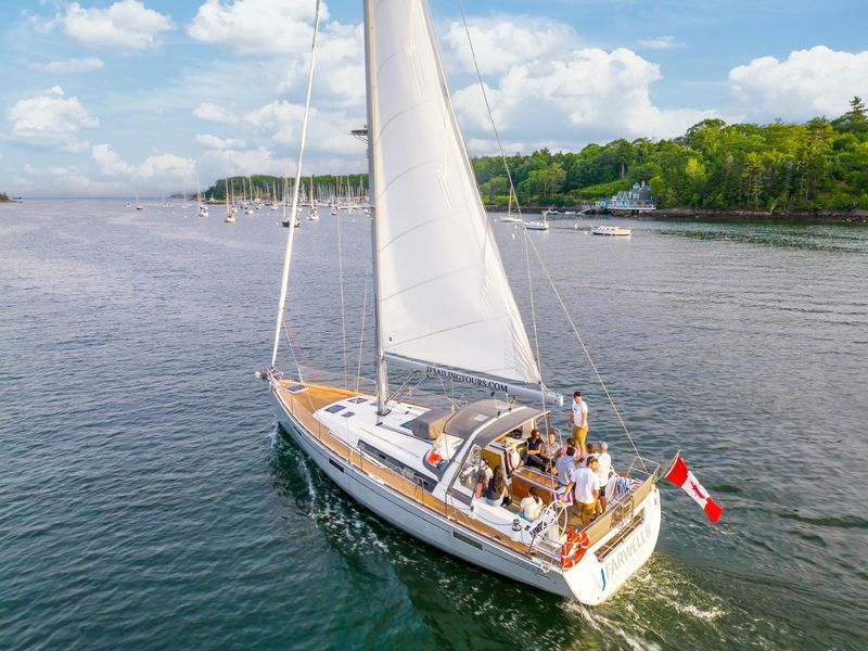 Sailing in the Bay of Fundy