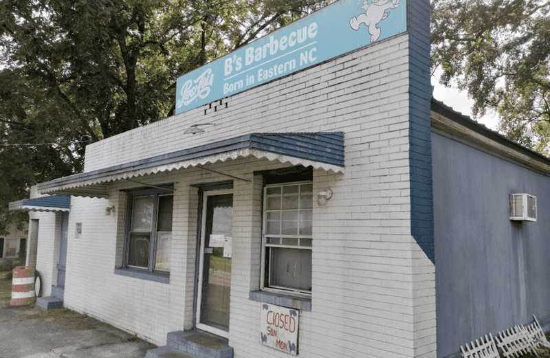 B's Barbecue - No Phone, No Website, No Problem
