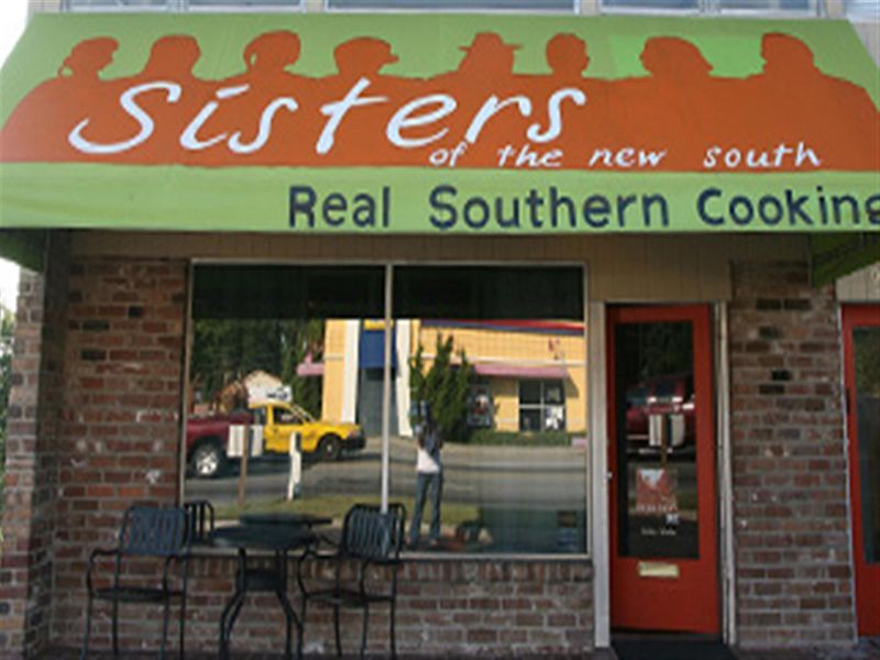 Sisters of the New South (Savannah, GA) - Season 37, Episode 8: Savory Seafood and Square Pie