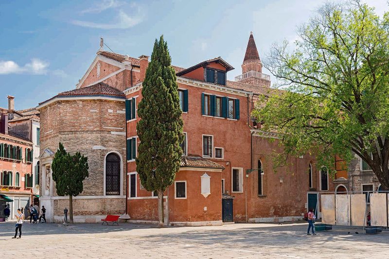 Discover the Churches of San Polo