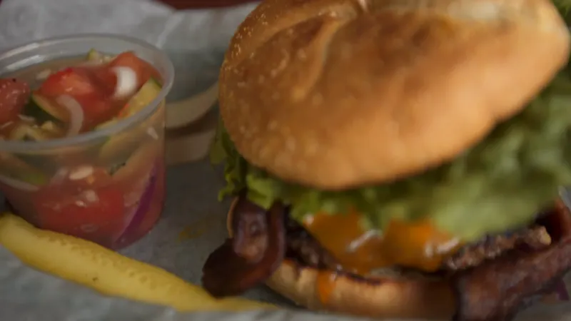 Alabama – Callaghan’s Bacon Cheeseburger, Mobile