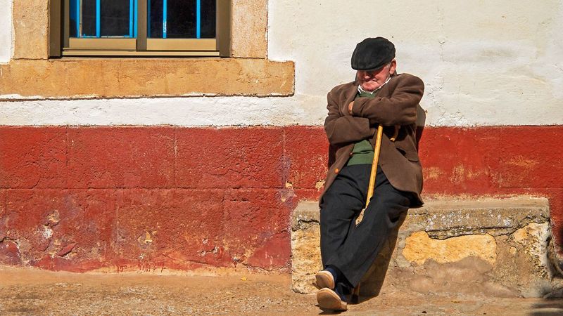 Ignoring Siesta Time in Spain