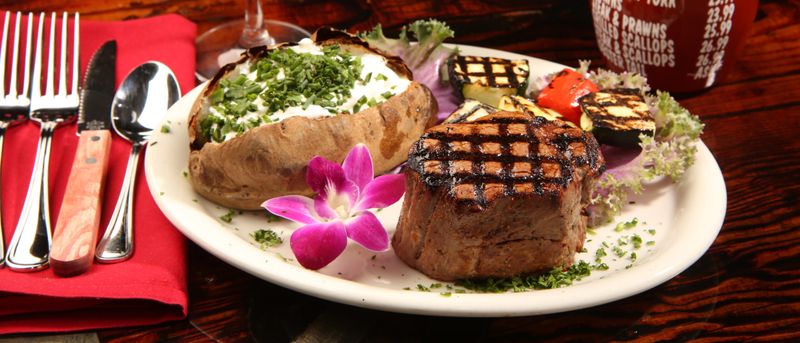Chuck's of Hawaii: Surf Meets Turf Since 1967