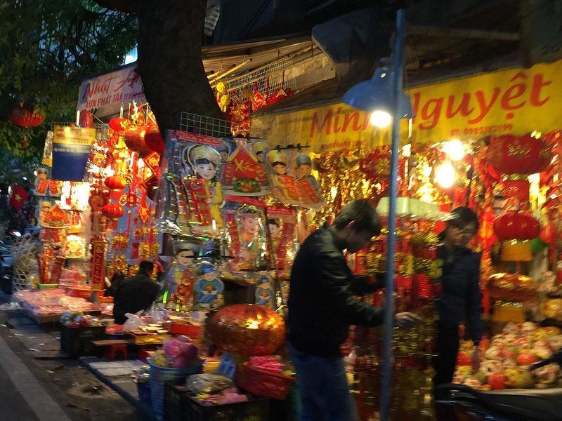 Night Markets: A Carnival of Contrasts