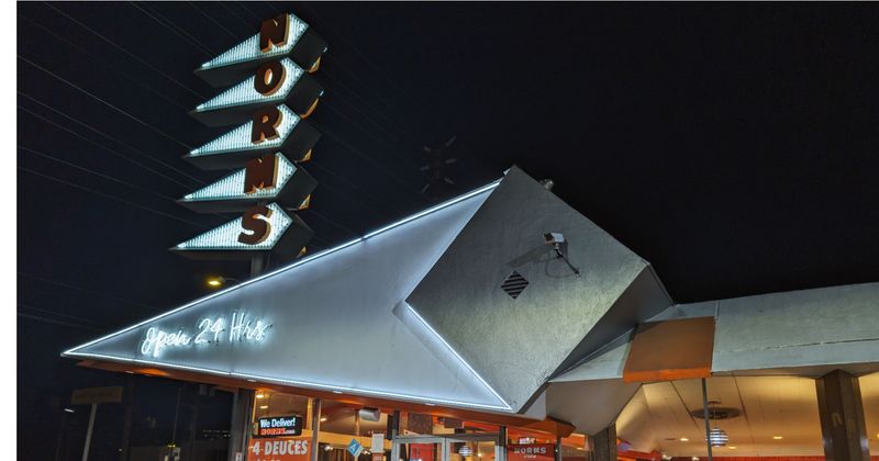 Norms Restaurants – Southern California