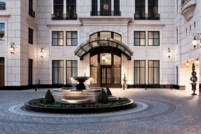 The Waldorf Astoria – Chicago, USA