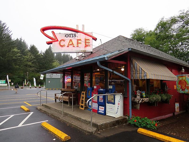 Otis Café - Otis, Oregon