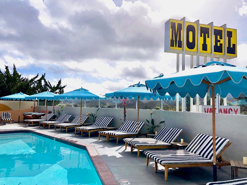 Skyview Motel