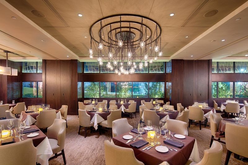 Alabama: Perry’s Steakhouse & Grille
