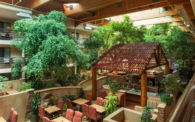 Canyon Plaza Resort