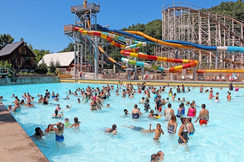 Hurricane Harbor Waterpark - Splash Into Summer Fun