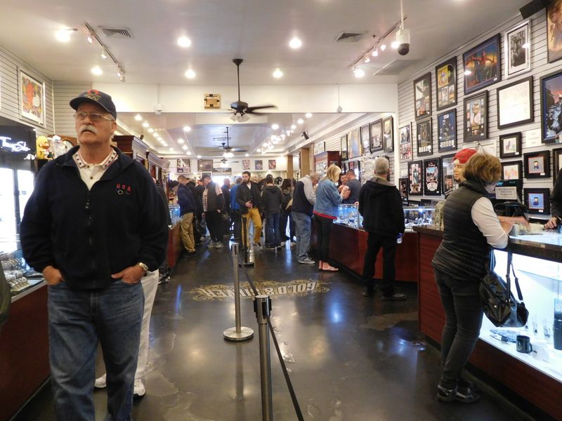 Pawn Stars Shop