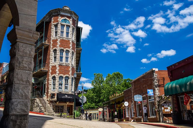 Rustic Allure of Eureka Springs, Arkansas