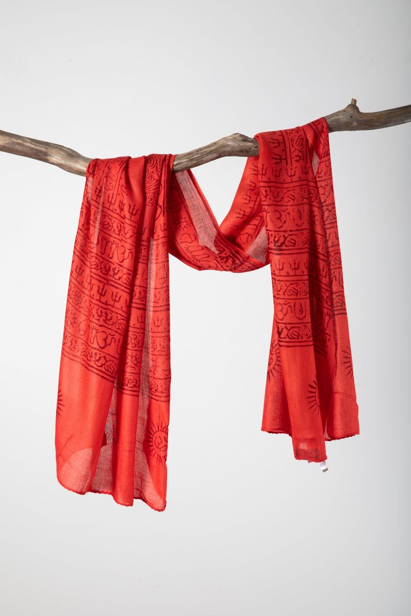 Lightweight Scarf