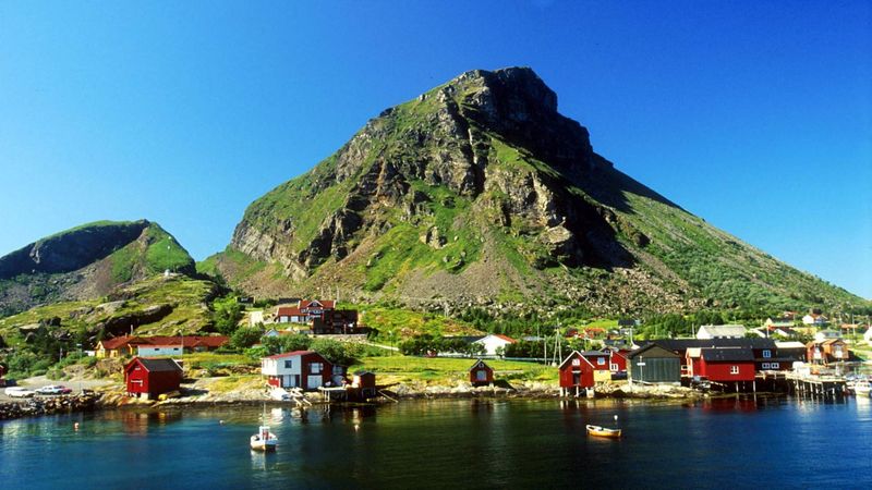 Lovund