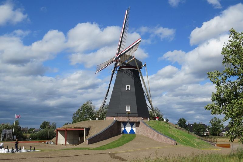 Windmill Island Gardens Houses Authentic History