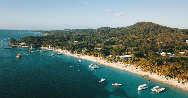 West Bay Beach, Roatán, Honduras