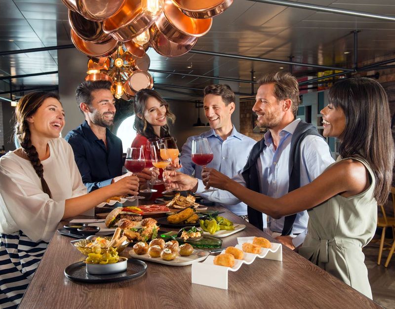 Dining Options and Flexibility