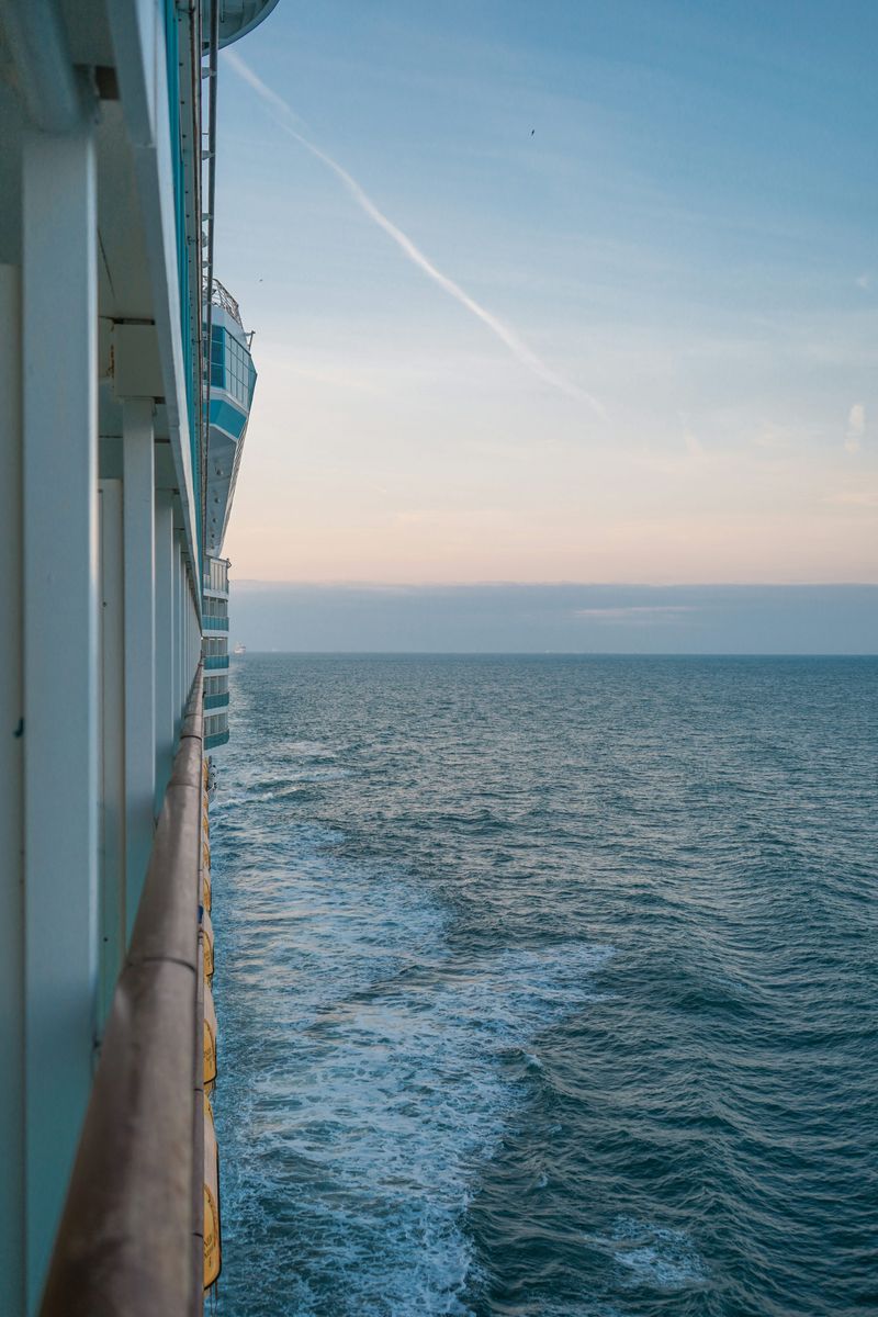 The Rhythm of the Waves