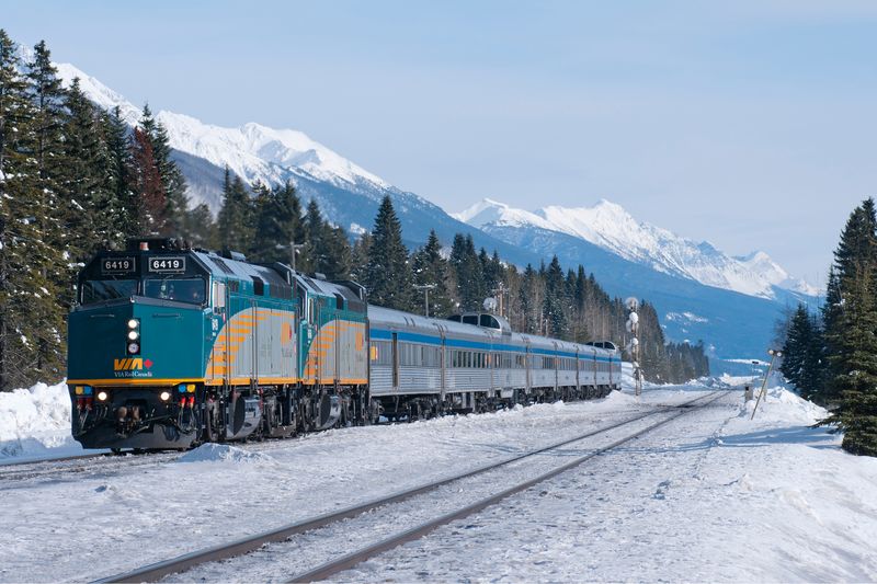 The Canadian Winter Season: Snow Equals Delays