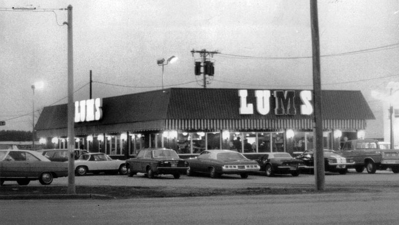 Lum's: Where Hot Dogs Steamed in Beer